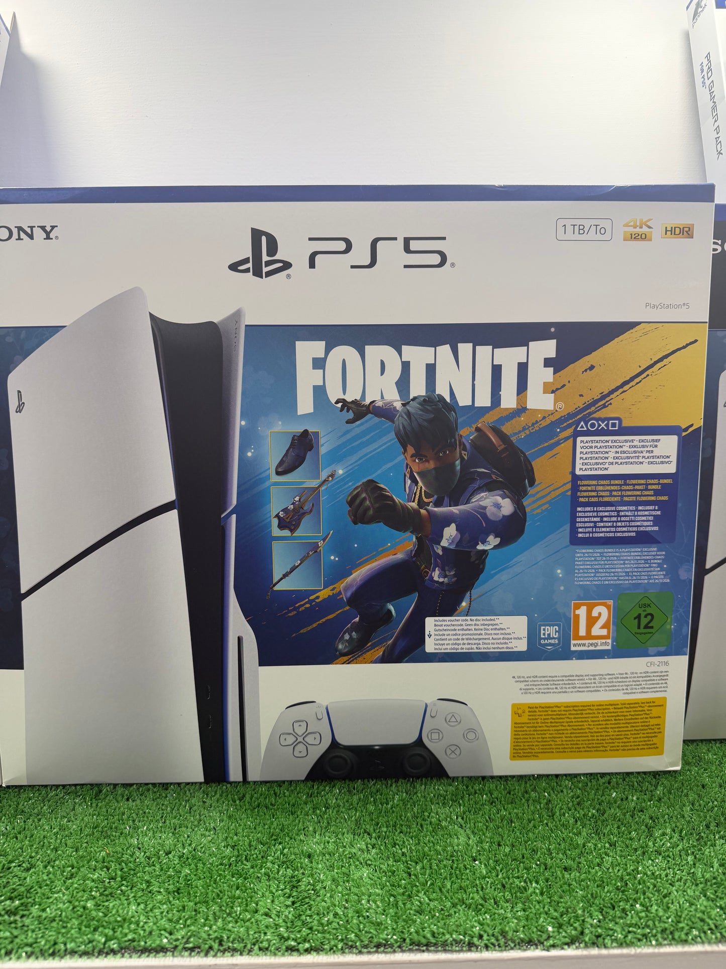 Console Ps5 Slim disk 1TB + Fortnite