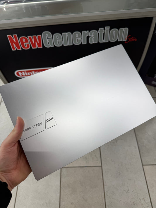 LAPTOP-PG7SP1N9 ASUS VIVOBOOK SemiNuovo